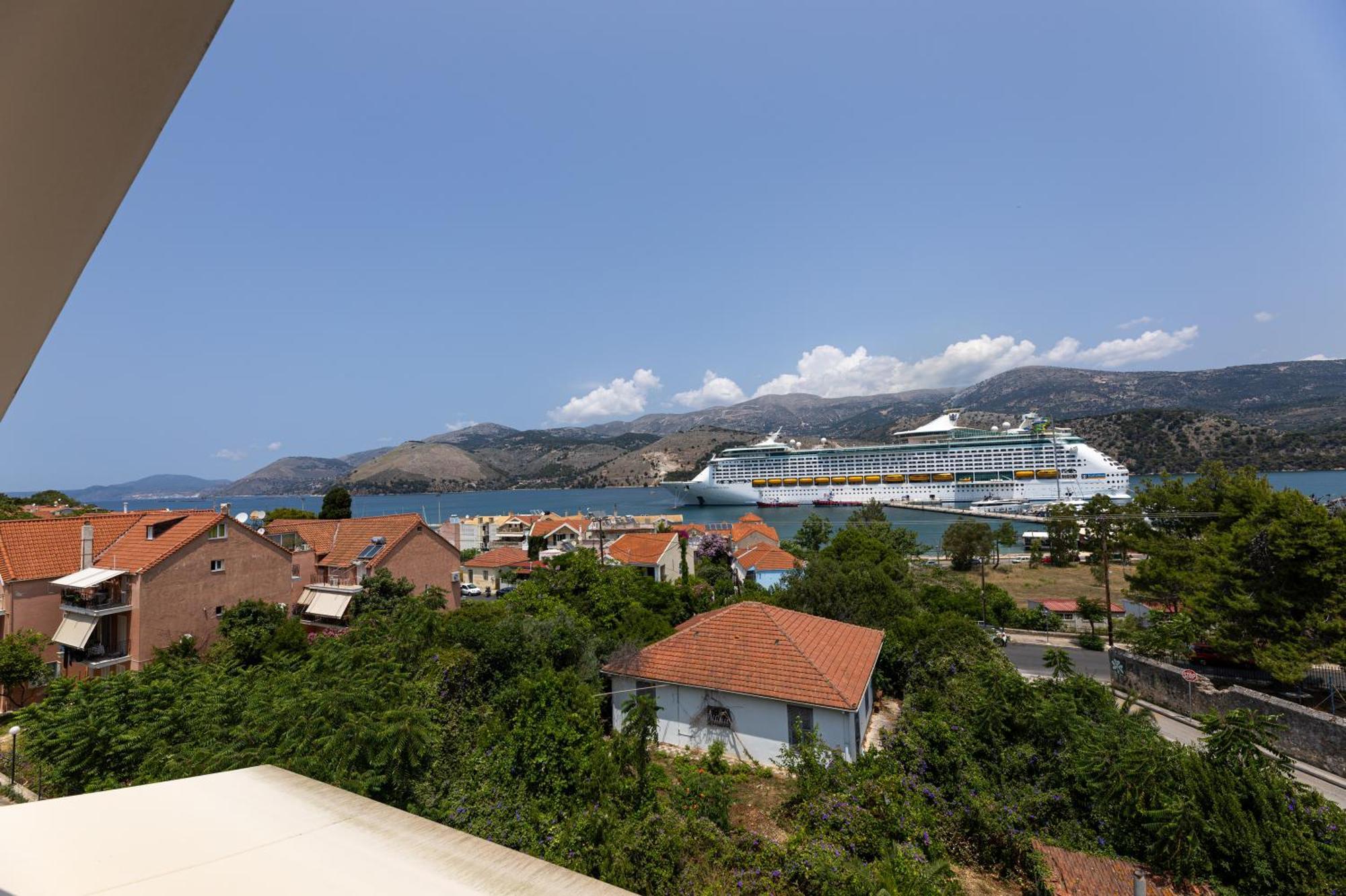 Domus City Apartment Argostoli  Exterior photo